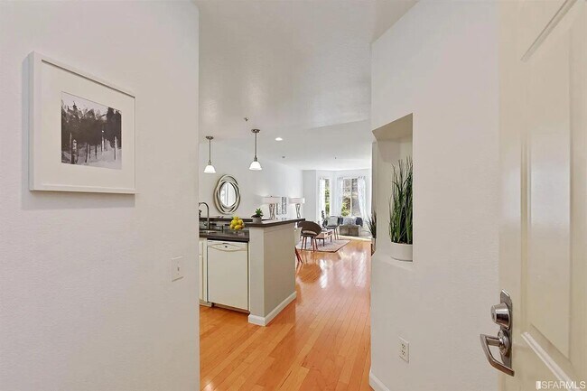 Foto del edificio - 260 Caldecott Ln