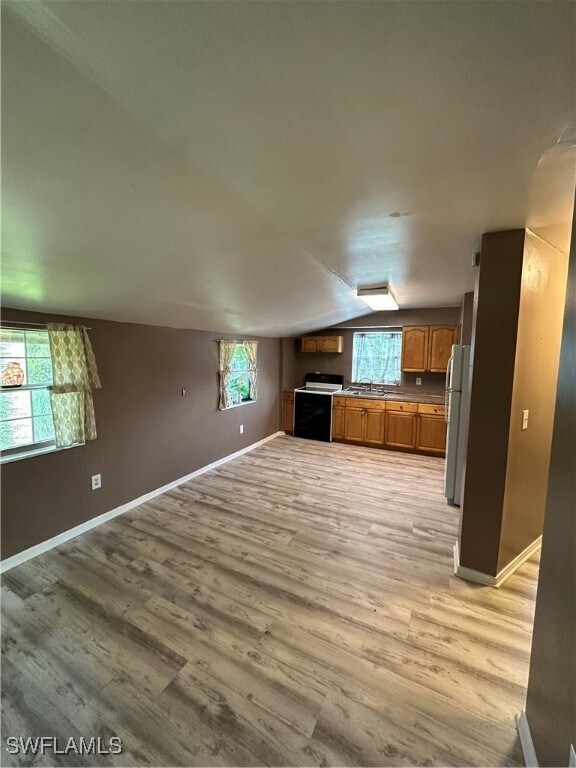 Building Photo - 18301 Slater Rd