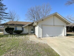 Building Photo - 1357 S Sieger Dr