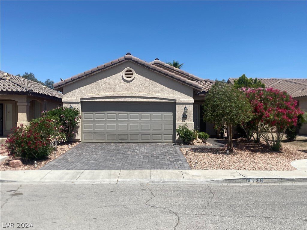 Foto principal - 9138 Green Thicket Ct