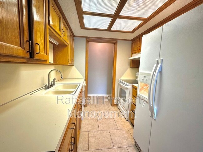 Foto del edificio - 315 Brookwood Dr