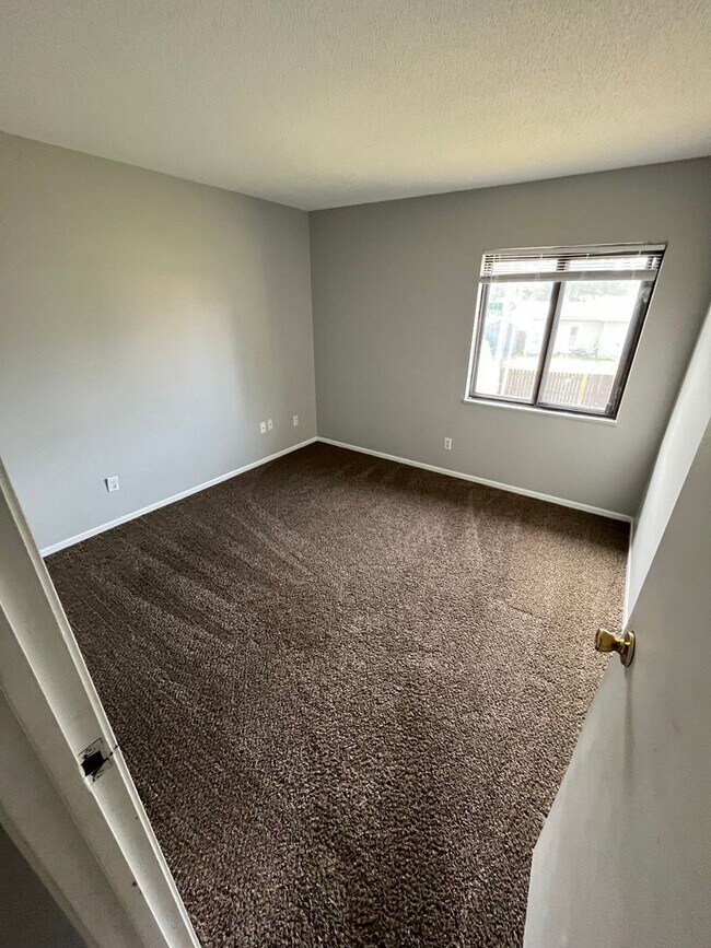 Foto del edificio - 2 Bedroom Apartment in Butler!!!