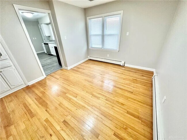 Foto del edificio - 624 Ruth Ave