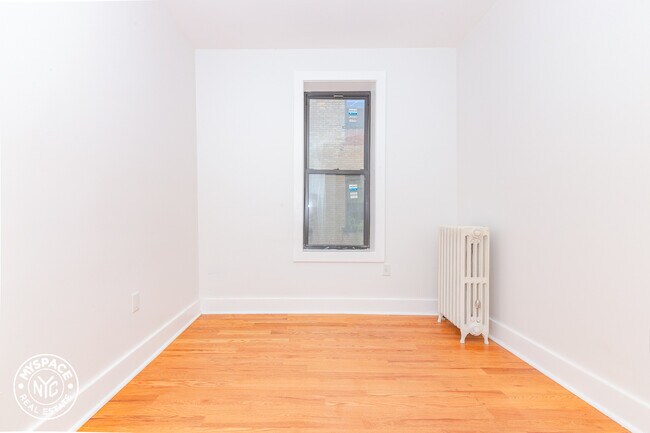 Foto del edificio - 30 Westminster Rd