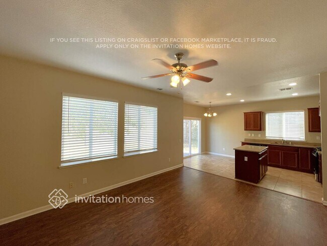 Foto del edificio - 2799 Silhouettes St