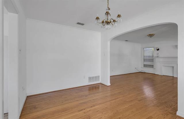 Foto del edificio - 6122 Tremont St