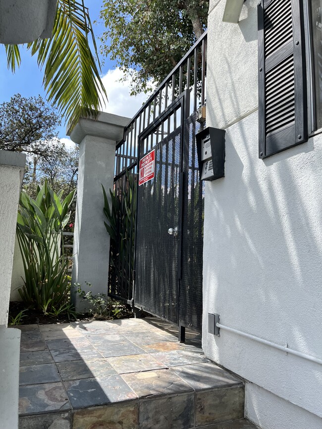 Building Photo - Chateau Studio Village Apartments