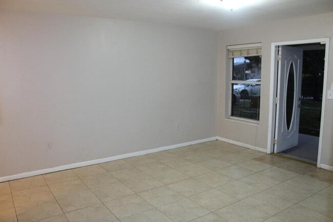 Building Photo - 4434 Venus Ave