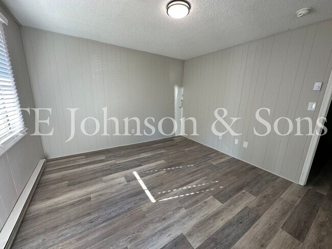 Foto del edificio - Cozy 1 Bedroom Unit with Water Included on Green Oaks Ct