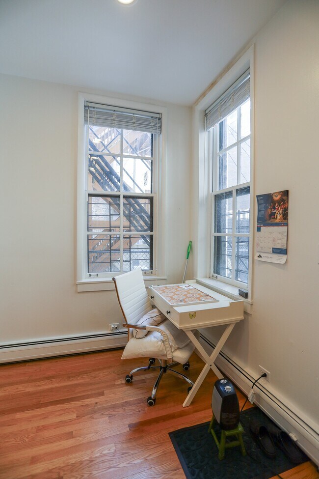 Foto del edificio - 1763 N Wells St