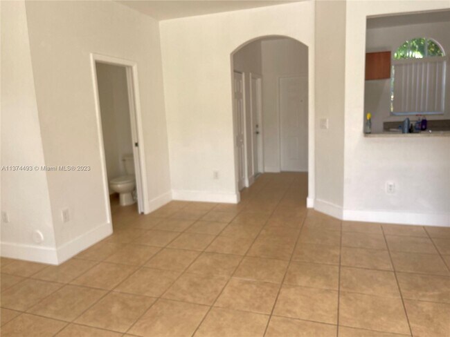 Foto del edificio - 4913 SW 135th Ave