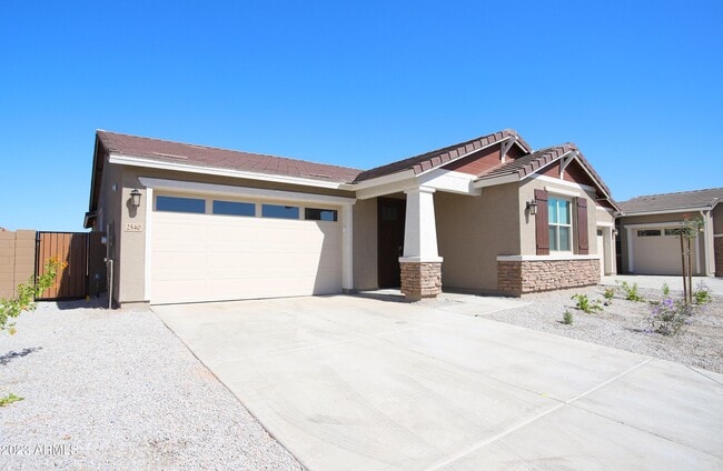 Building Photo - 2540 W Sunland Ave