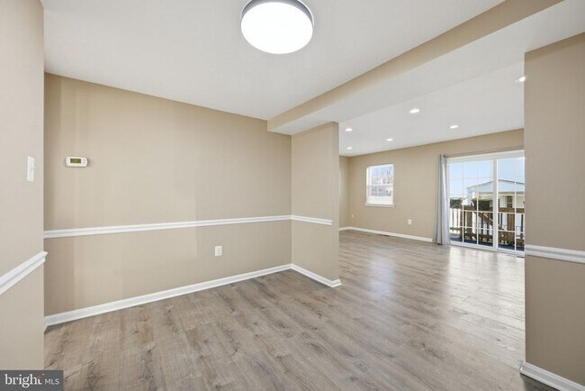 Foto del edificio - 14602 King Lear Ct