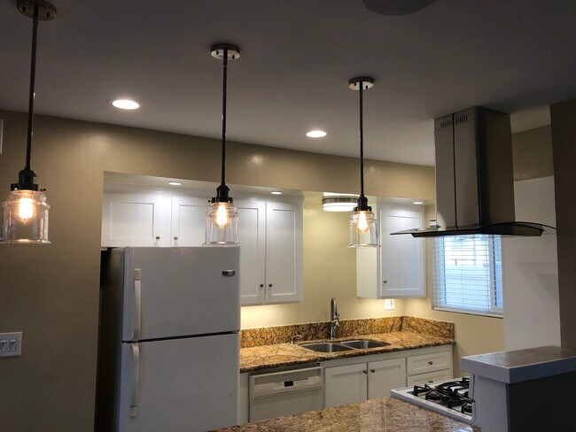 Foto del edificio - 316 Onyx Ave