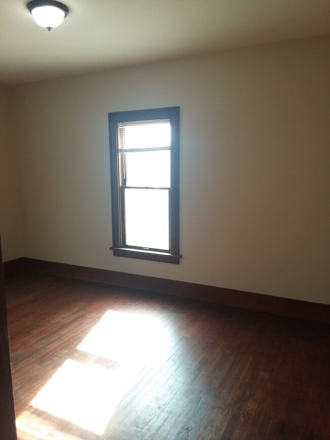 Foto del edificio - 2 Bed 1 Bath