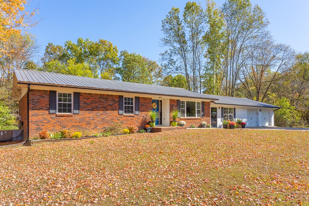 Photo - 9225 Amos Rd (Ooltewah, TN)