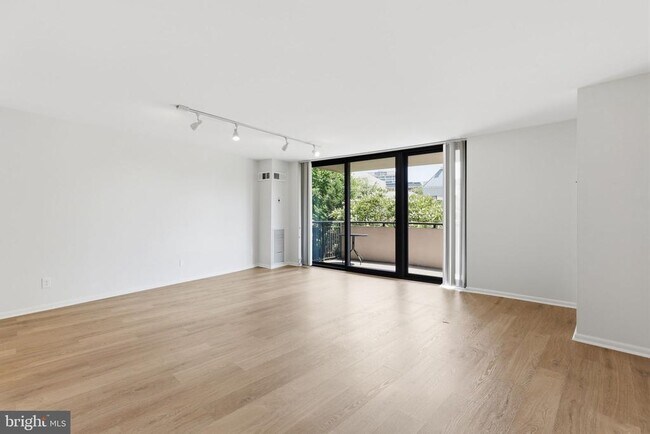 Foto del edificio - 4620 N Park Ave