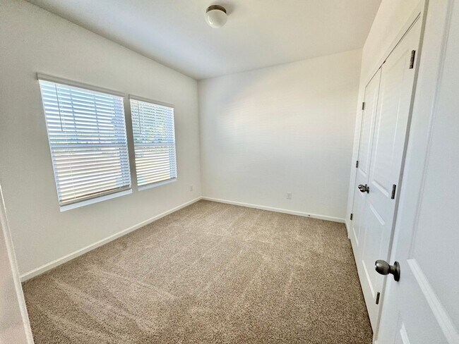Foto del edificio - 107 Cougar Ln