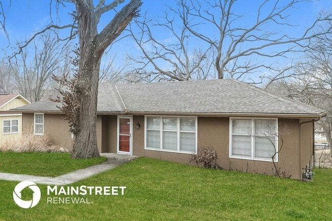 Building Photo - 5820 NW Aspen Ln