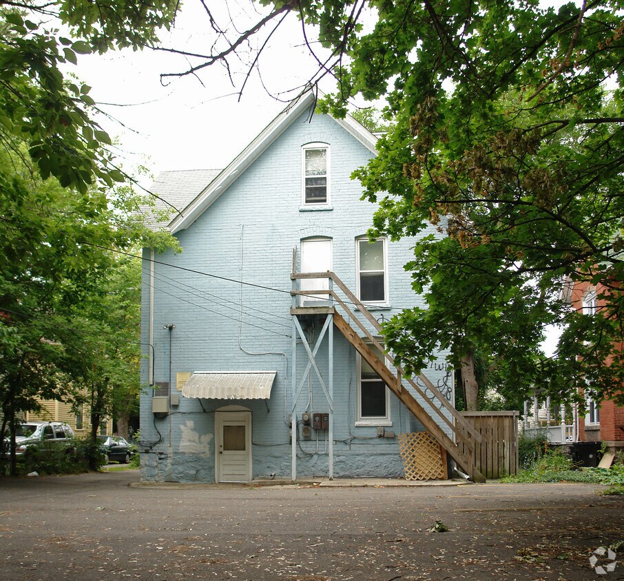 Foto del edificio - 921 Mary St