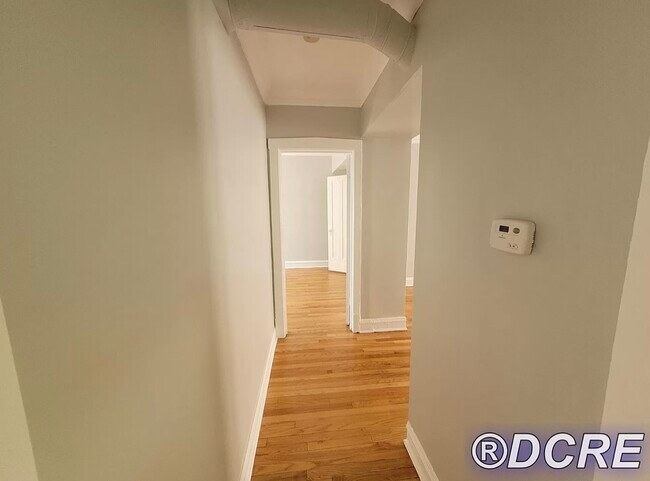 Foto del edificio - 1322 S Lawndale Ave