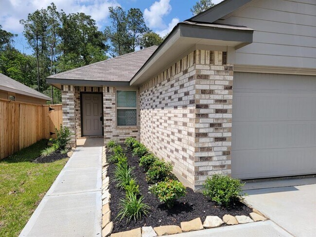 Building Photo - 3699 Solanum Dr