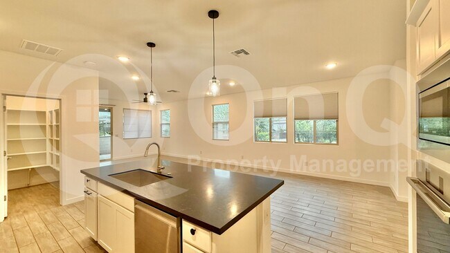 Foto del edificio - 9337 East Sebring Avenue