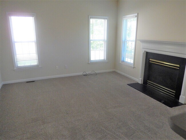 Building Photo - 5809 Spirit Ct