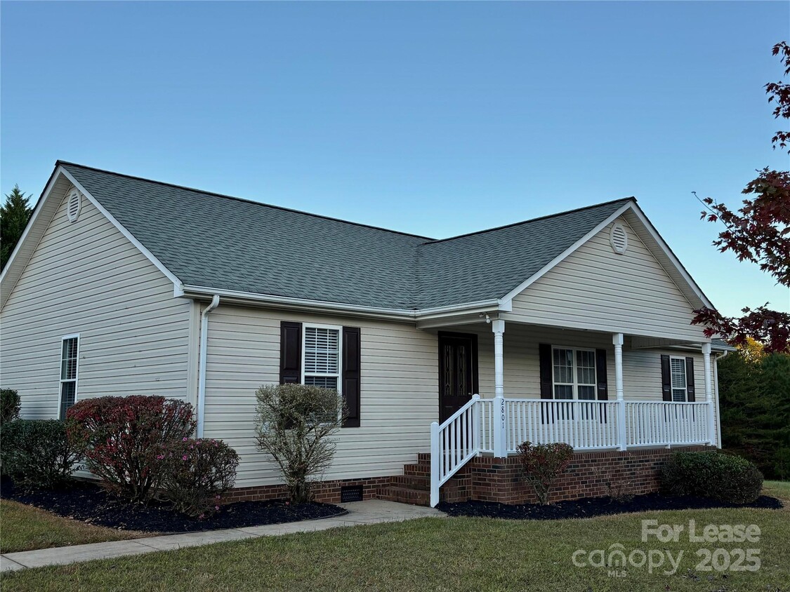 Foto principal - 2801 Union Ridge Dr