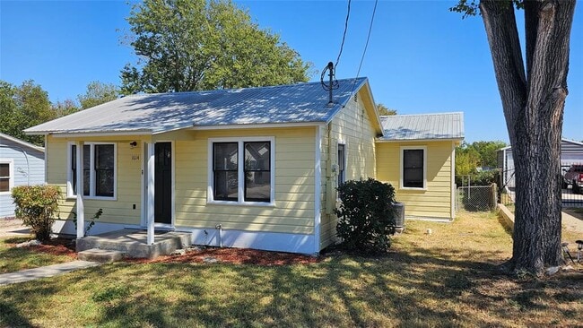 Foto del edificio - 1614 N Lynn St