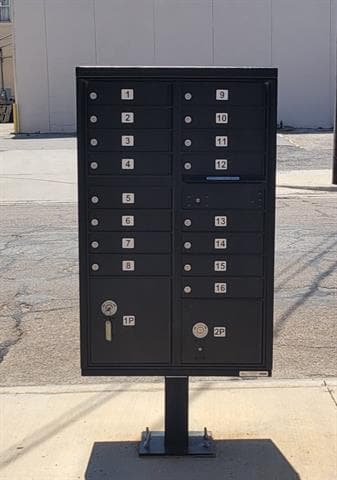 Building Photo - 201 E Chambers St