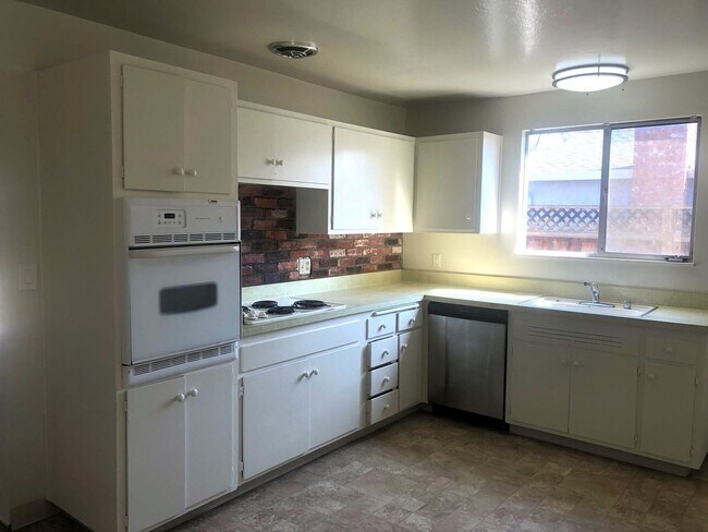 Building Photo - 39154 Sonora Court, Fremont, CA 94538