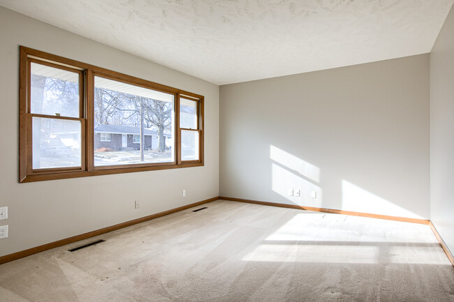 Building Photo - 7320 Garland St