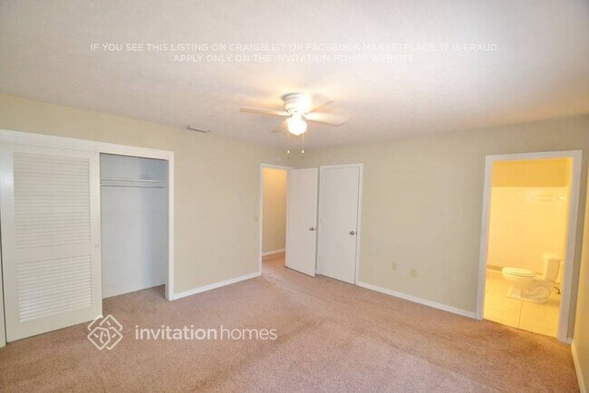 Foto del edificio - 706 Westwood Cir