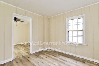 Building Photo - 508 High St