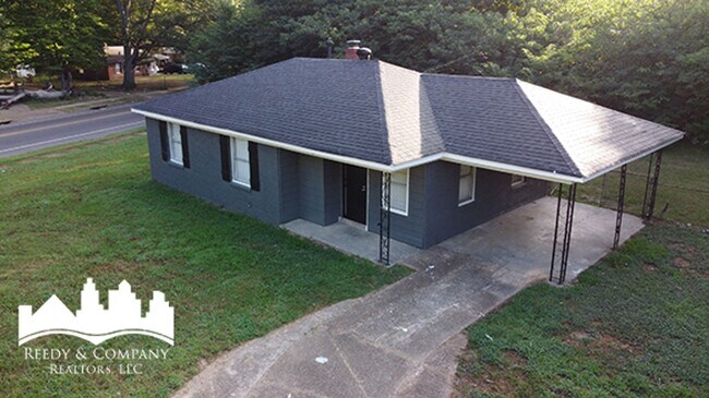 Building Photo - 1380 Rolling Hills Dr