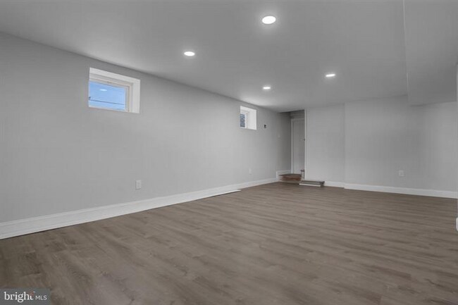 Building Photo - 2611 Rose Valley Dr
