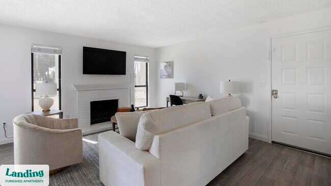 Building Photo - 5272 Tamarus St