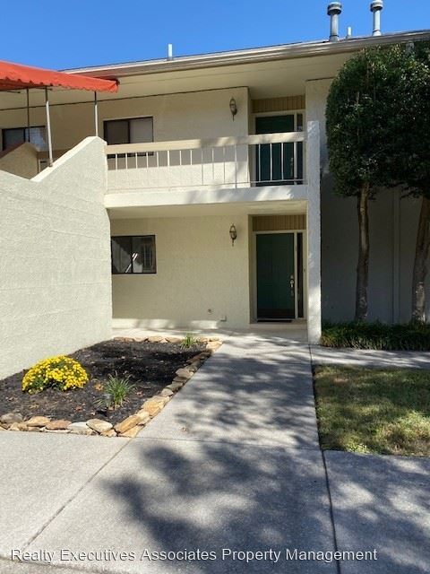 Foto principal - 2 br, 2 bath House - 2002 Farris Road