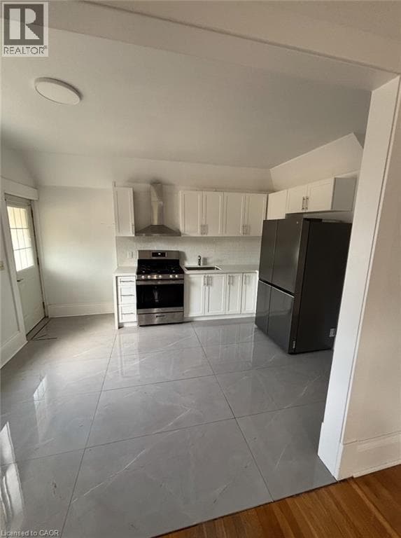 Photo du bâtiment - 316 Maple St