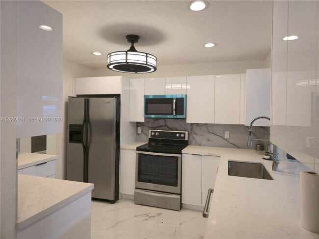 Building Photo - 7771 NW 46th St