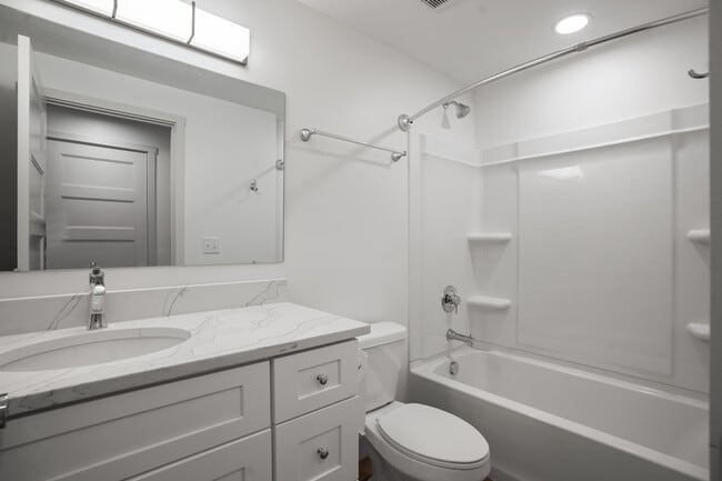 Building Photo - 967 W Coral Charm Wy