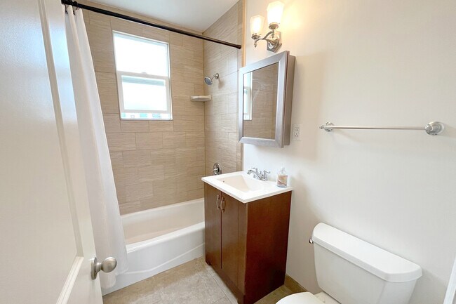 Bath - 2248 20th St