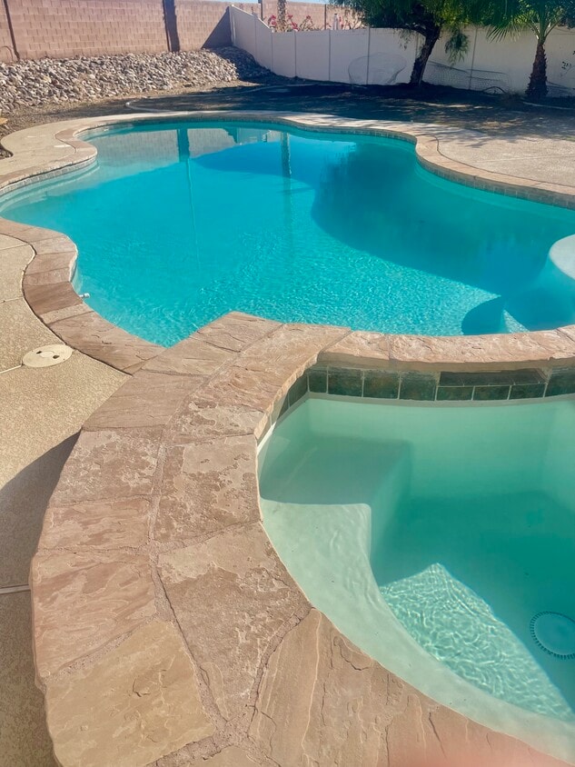 Foto principal - 6726 Montezuma Castle Ln