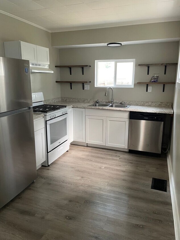 Foto principal - 3 Bedroom 1 Bath in Carlisle, PA!