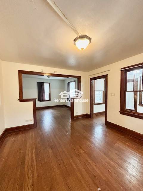 Building Photo - 311 8th Ave S