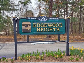 Building Photo - 58 Branch Tpke