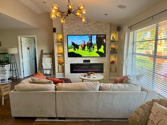 Foto del edificio - 1381 Wyndcliff Dr