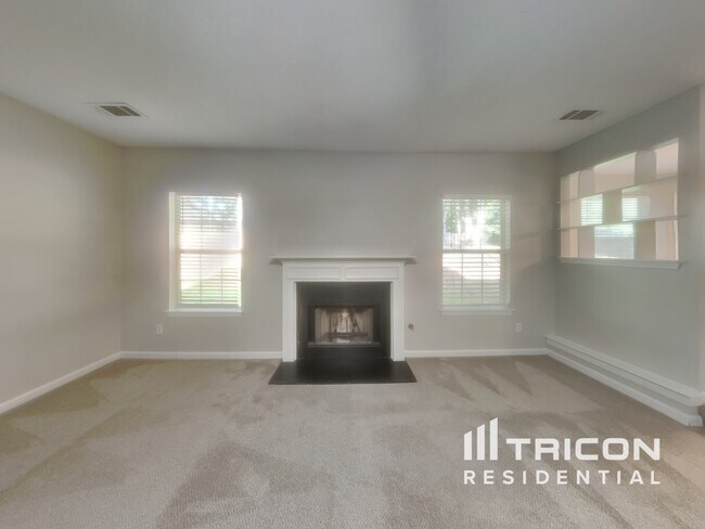 Building Photo - 1028 Maris Ln