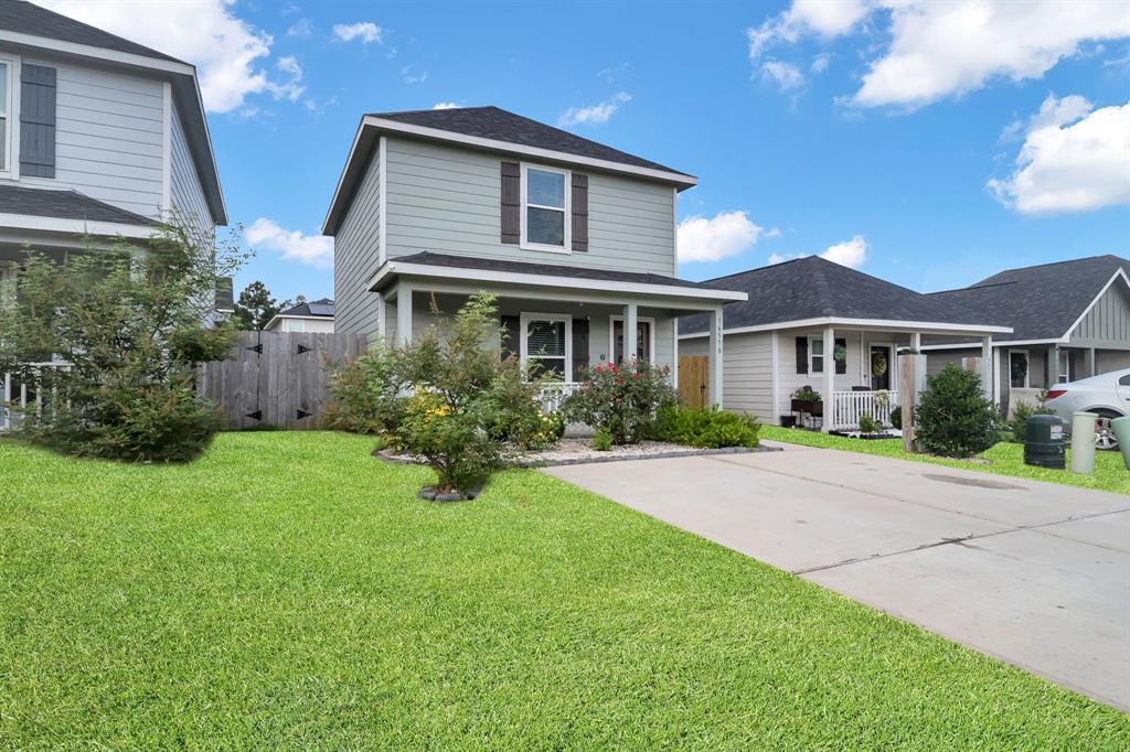 Foto principal - 16570 Colleen Pl
